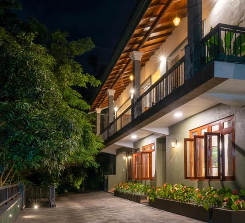 Property building, Balcony/Terrace, Garden view