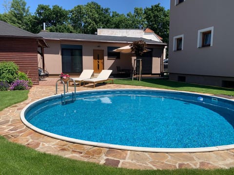 Property building, Swimming pool