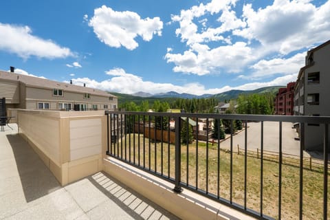 Natural landscape, Balcony/Terrace, Mountain view