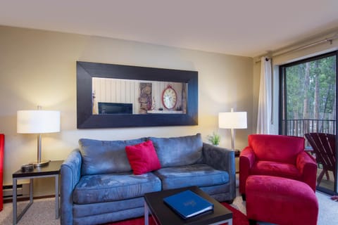 Balcony/Terrace, Living room, Seating area, furniture