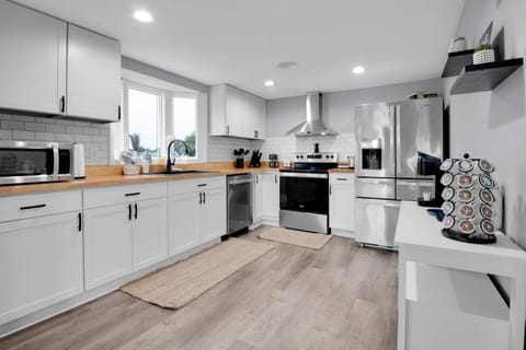 Waterfront Vacation Home near Camp Lejeune House in Sneads Ferry