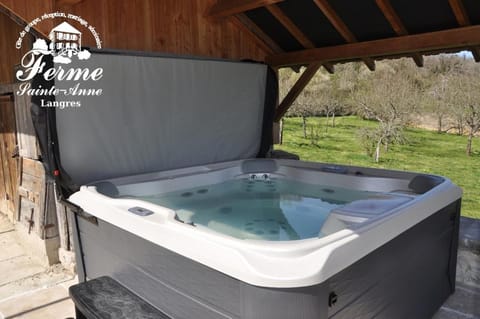 Hot Tub, Spa and wellness centre/facilities