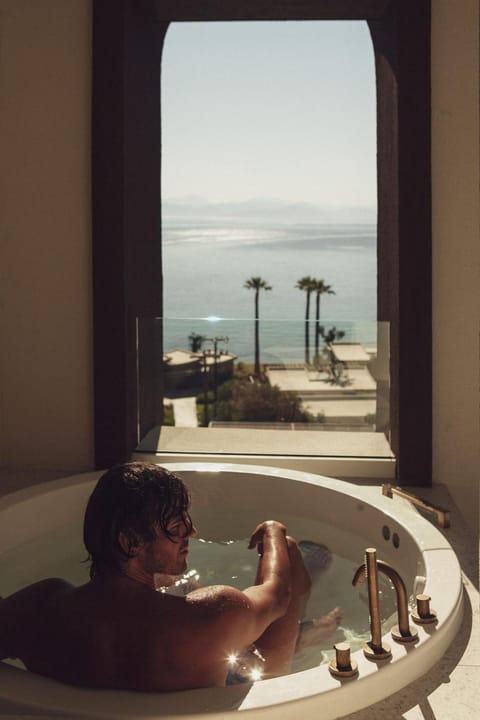 Hot Tub, Bathroom, Sea view