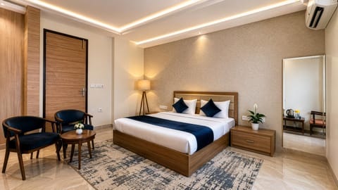 Bed, Photo of the whole room, Bedroom, air conditioner