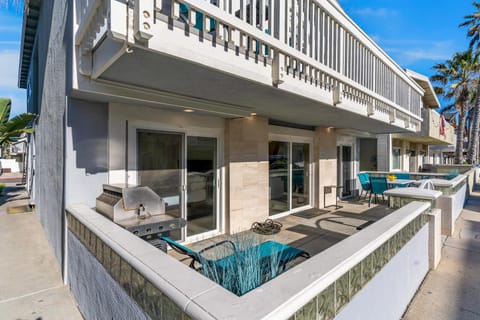 4912 Seashore A Lower House in Newport Beach