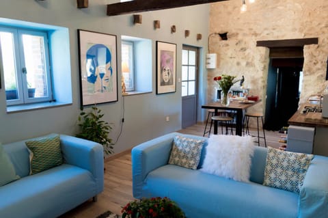 Seating area