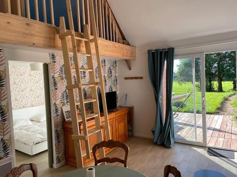 Living room, Garden view
