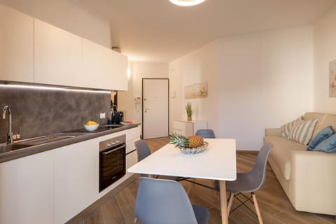 LEVANTE for a luxury stay - Front Beach Apartment in Caorle