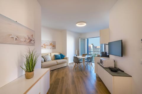 LEVANTE for a luxury stay - Front Beach Apartment in Caorle