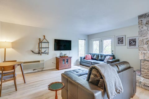 Osage Beach Home Deck, Pool Access House in Lake of the Ozarks