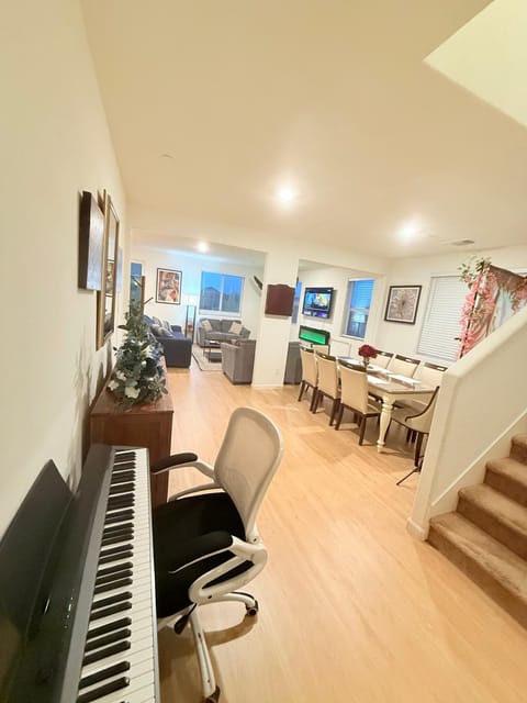 #stayRioVista -Country Club House with Hot Tub-Sauna-Firepit-Garden-Games Villa in San Francisco Bay Area