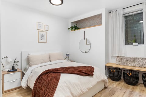 The Maple House Apartment in Lake City