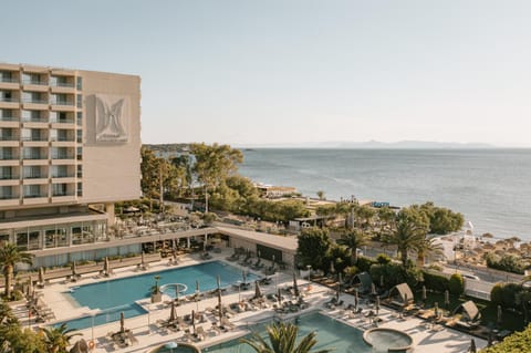 Property building, Sea view, Swimming pool