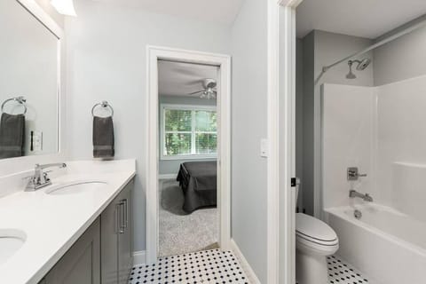 Shower, Toilet, Bathroom