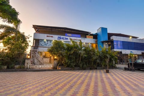 Property building, Facade/entrance