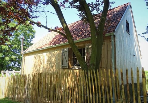 La cabane du cerf et son sauna Chalet in Hauts-de-France
