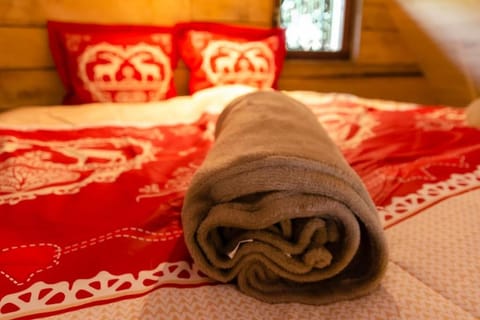 La cabane du cerf et son sauna Chalet in Hauts-de-France