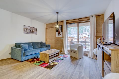 Communal lounge/ TV room, Living room, Lounge or bar
