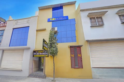 Property building, Facade/entrance