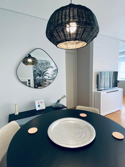 Athens Riviera 2-Bed Apt & Pool Access #Unoblu® Apartment in Alimos