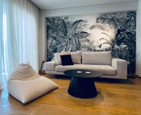 Athens Riviera 2-Bed Apt & Pool Access #Unoblu® Apartment in Alimos