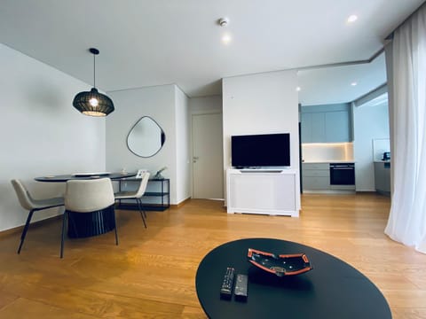 Athens Riviera 2-Bed Apt & Pool Access #Unoblu® Apartment in Alimos