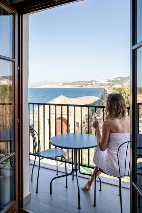 Day, View (from property/room), Balcony/Terrace, City view, Sea view, Quiet street view