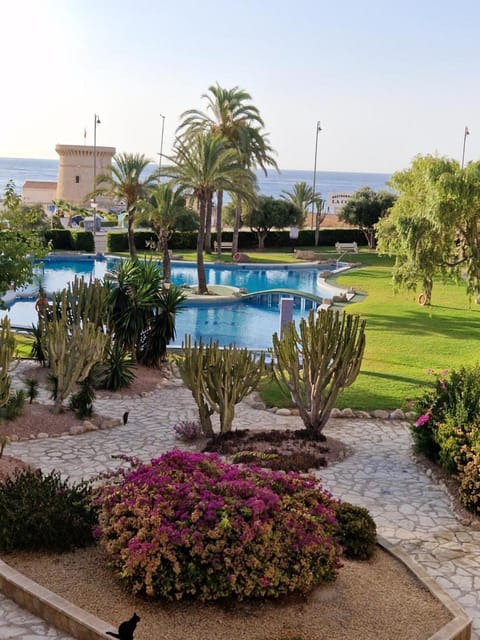Natural landscape, Garden, Garden, Balcony/Terrace, Garden view, Pool view, Sea view, Sea view, Swimming pool, Swimming pool, Open Air Bath