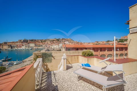 Dimora Le Fortezze sullo Scoglio - Goelba House in Portoferraio