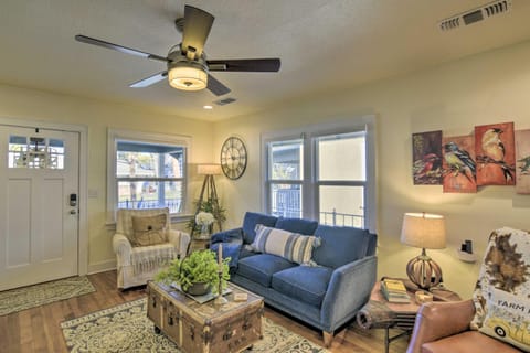 Ideally Located Chico Home - Fire Pit and Grill House in Chico