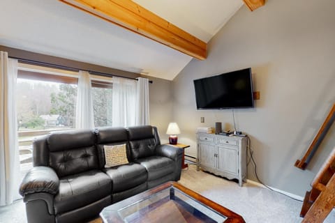 Glorious Scenery Apartment in West Dover