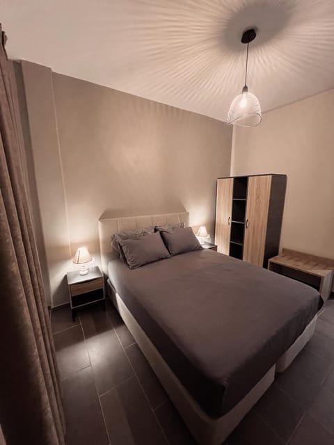 Bed, Photo of the whole room, Bedroom, wardrobe