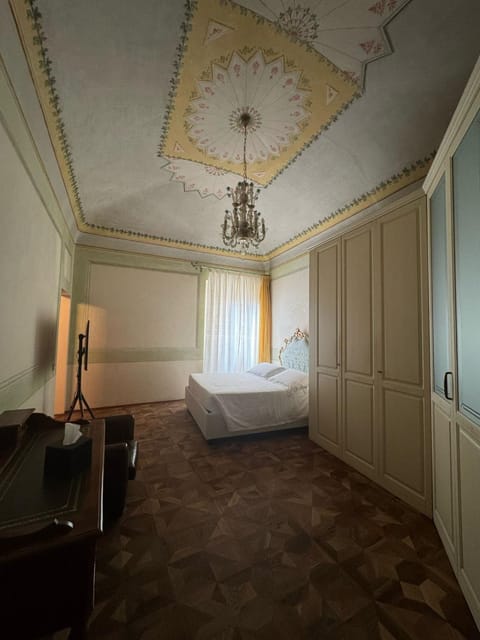 Urbino Apartments - Palazzo Paltroni Studio Apartment in Urbino