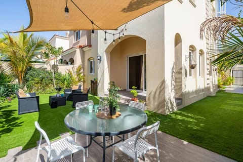 Balcony/Terrace, Seating area, Garden view