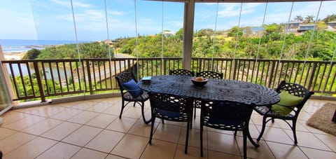 Patio, Natural landscape, View (from property/room), Balcony/Terrace, Dining area, Mountain view, Sea view