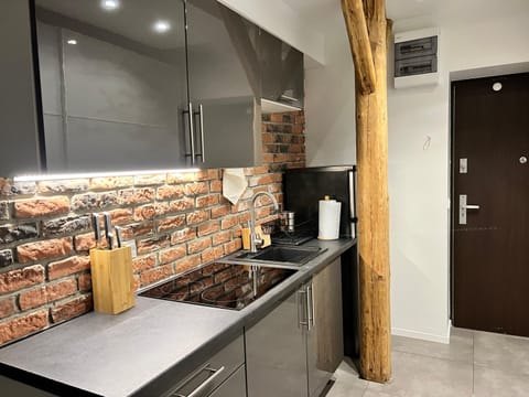 Kitchen or kitchenette, pet friendly, stove