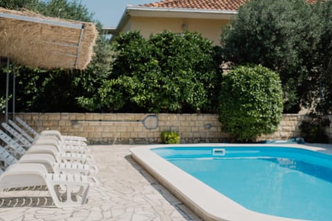 Pool view, Swimming pool, sunbed