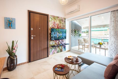 TV and multimedia, Living room, Seating area