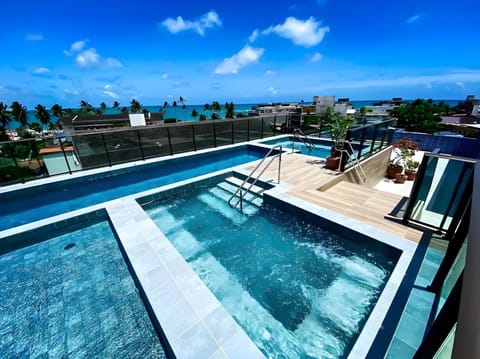 Hot Tub, Pool view, Swimming pool