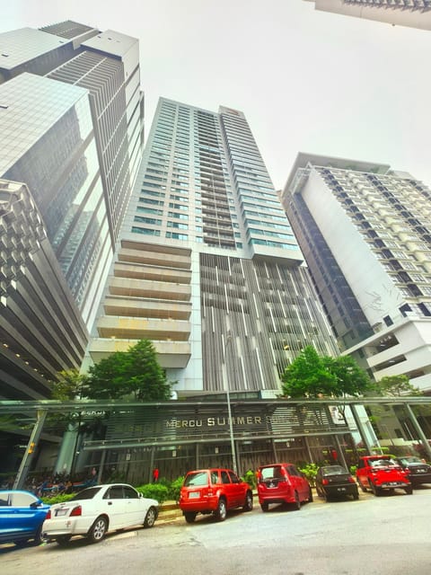 Property building, Day, Location