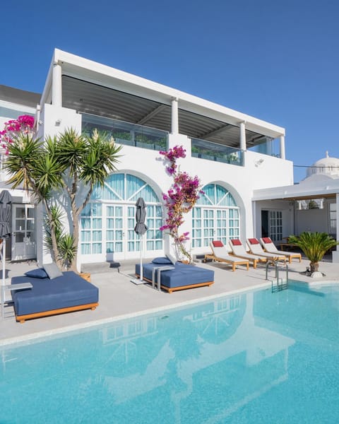 Restaurant/places to eat, Day, Pool view, Swimming pool