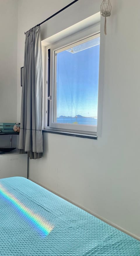 Bed, Photo of the whole room, Bedroom, Sea view