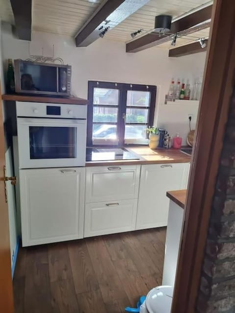 altes romantisches Fachwerkhaus in Rheinnähe auch für Workation geeignet House in Cologne