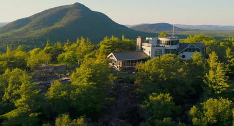 NewVida Preserve Nature lodge in Wilmington