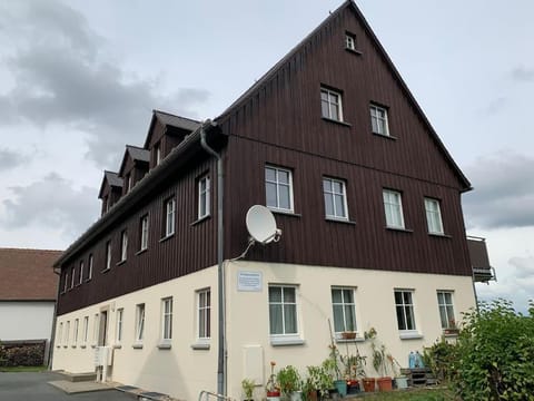 Property building, Day