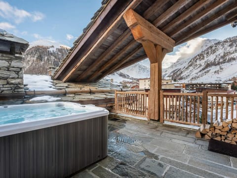 Appartement de luxe avec jacuzzi, terrasse et cheminée - 10 personnes - FR-1-567-97 Apartment in Val dIsere