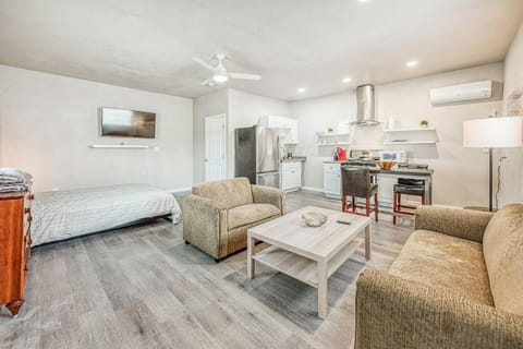 Seating area, fireplace, stove