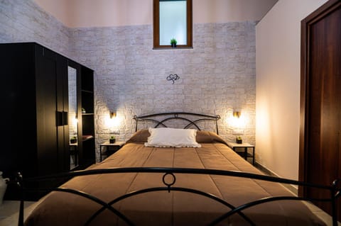 Bed, Bedroom, wardrobe