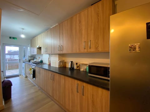 Coffee/tea facilities, Kitchen or kitchenette, minibar, pet friendly, stove, toaster