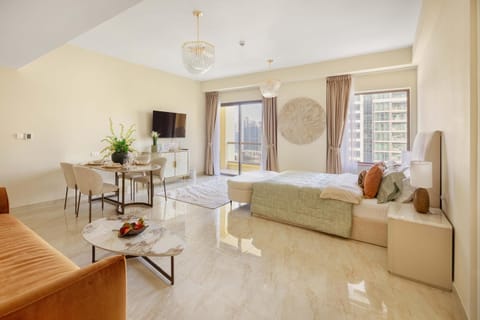 Bed, TV and multimedia, Living room, Photo of the whole room, Seating area, Bedroom